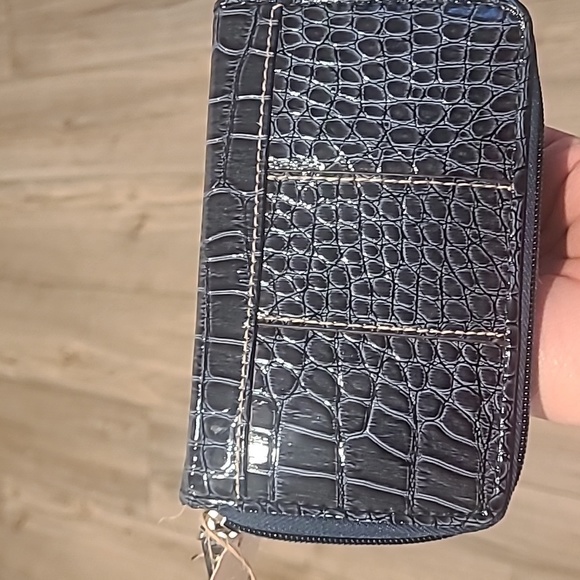 Bundle - Picture 7 of 12